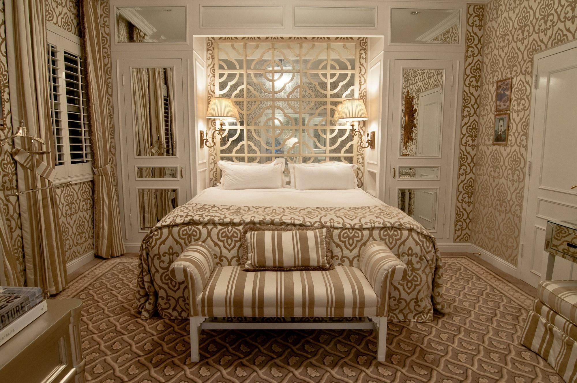 The Chesterfield Hotel Palm Beach Exterior photo